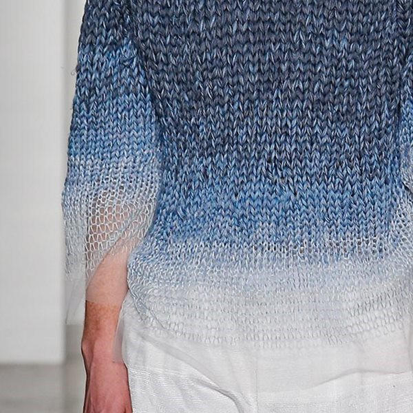 它是毛衣還是西裝?毛線編織與面料混合在一起的服飾