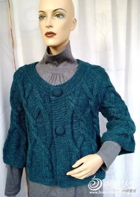 手拉手麻花女士棒針寬袖短款開(kāi)衫